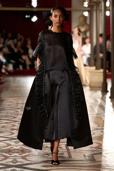 Look 44